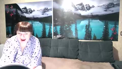 Snapshot of kleosnow chatting on 09/15/25, 08:47 Kleosnow online show from 09/15/25, 08:47