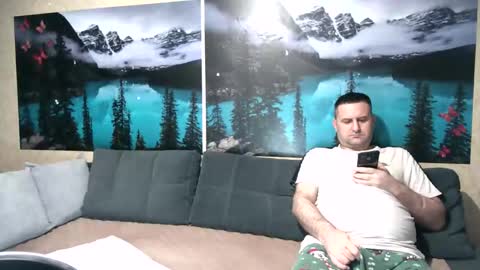 Snapshot of kleosnow chatting on 09/30/25, 08:08 Kleosnow online show from 09/30/25, 08:08