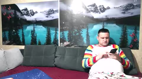 Snapshot of kleosnow chatting on 10/29/25, 05:47 Kleosnow online show from 10/29/25, 05:47