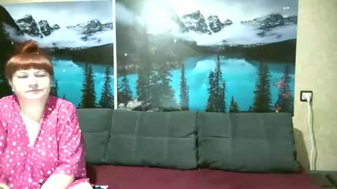 Snapshot of kleosnow chatting on 11/15/25, 09:39 Kleosnow online show from 11/15/25, 09:39