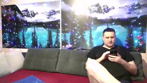 Snapshot of kleosnow chatting on 12/15/25, 09:13 Kleosnow online show from 12/15/25, 09:13