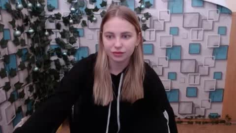 klerkarina online show from 12/08/24, 06:33