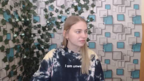 klerkarina online show from 12/17/24, 09:39