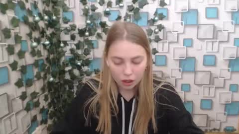 klerkarina online show from 01/06/25, 08:24