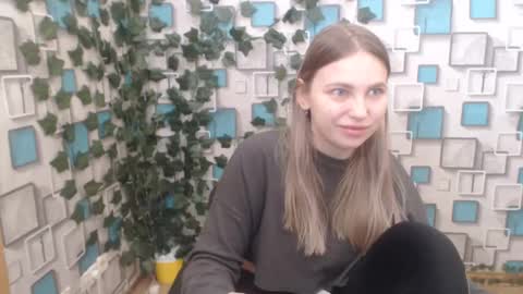 klerkarina online show from 02/09/25, 05:40