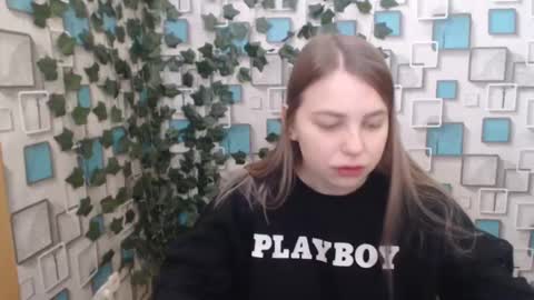 klerkarina online show from 02/21/25, 05:35