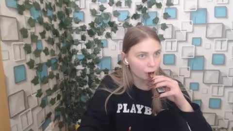 klerkarina online show from 03/05/25, 08:43