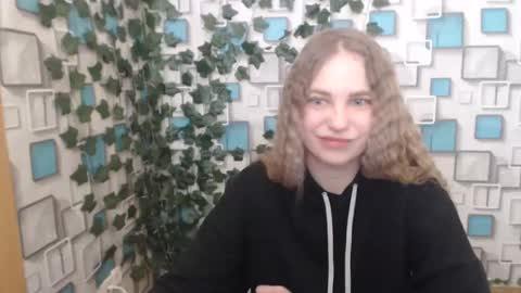 klerkarina online show from 03/06/25, 08:52
