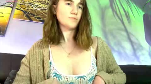Snapshot of kleya_ chatting on 09/10/25, 08:20 Kleya online show from 09/10/25, 08:20