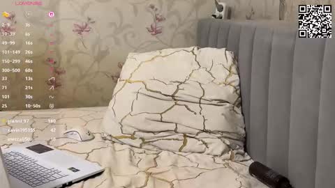 Louise and Mark online show from 12/14/25, 08:13