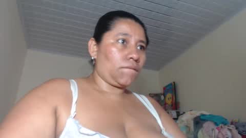 Snapshot of kloe_boobs chatting on 02/17/25, 06:04 Kloe online show from 02/17/25, 06:04