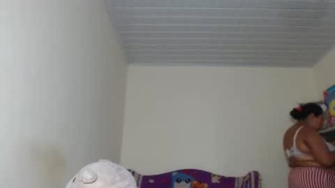 Snapshot of kloe_boobs chatting on 02/19/25, 02:23 Kloe online show from 02/19/25, 02:23