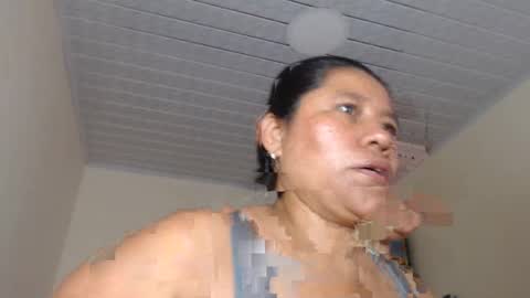 Snapshot of kloe_boobs chatting on 02/24/25, 04:58 Kloe online show from 02/24/25, 04:58