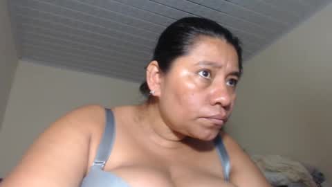 Snapshot of kloe_boobs chatting on 02/26/25, 10:26 Kloe online show from 02/26/25, 10:26