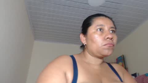 Snapshot of kloe_boobs chatting on 03/10/25, 04:46 Kloe online show from 03/10/25, 04:46