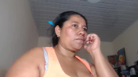 Snapshot of kloe_boobs chatting on 09/28/25, 05:18 Kloe online show from 09/28/25, 05:18