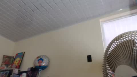 Snapshot of kloe_boobs chatting on 10/02/25, 07:43 Kloe online show from 10/02/25, 07:43