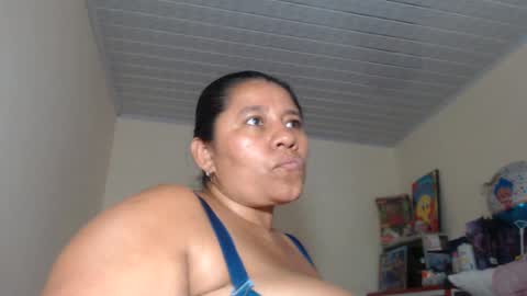 Snapshot of kloe_boobs chatting on 10/09/25, 08:40 Kloe online show from 10/09/25, 08:40