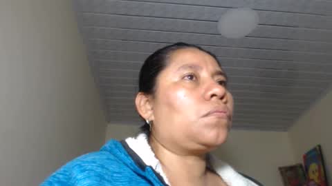 Snapshot of kloe_boobs chatting on 10/11/25, 08:13 Kloe online show from 10/11/25, 08:13