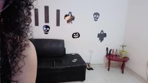 Kloe  online show from 10/15/25, 02:50