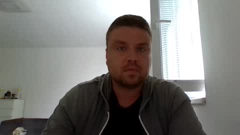 Snapshot of klumbis chatting on 09/12/25, 12:05 klumbis online show from 09/12/25, 12:05