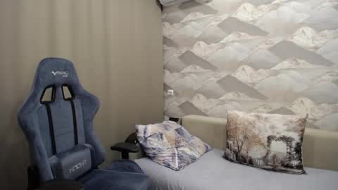 Carter.  online show from 10/11/25, 08:24