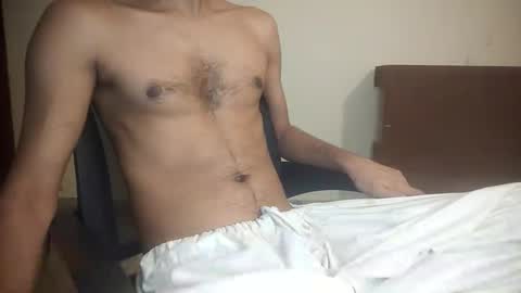 Snapshot of knightrider5566 chatting on 10/04/25, 05:38 Harry online show from 10/04/25, 05:38