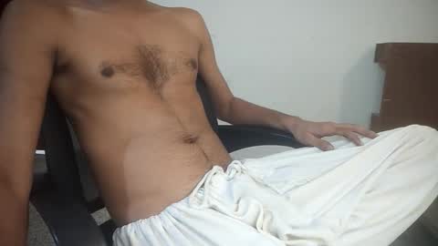 Snapshot of knightrider5566 chatting on 10/17/25, 06:27 Harry online show from 10/17/25, 06:27