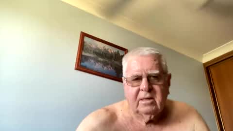 Aussiedude online show from 12/23/24, 03:50