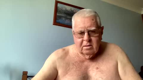 Aussiedude online show from 01/10/25, 04:33