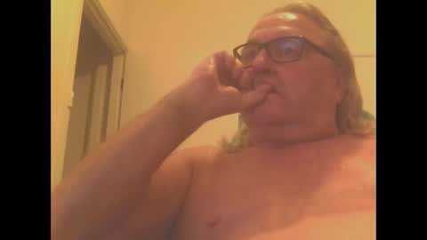 knobout online show from 01/05/25, 01:04