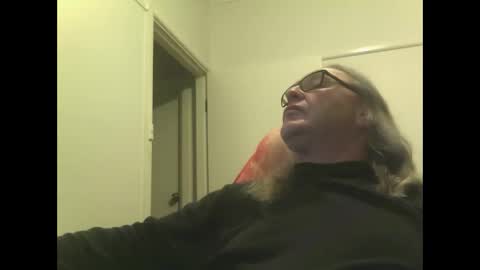 Snapshot of knobout chatting on 09/23/25, 10:18 knobout online show from 09/23/25, 10:18