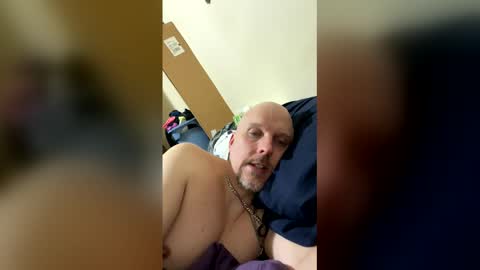 Snapshot of knotdaddy1983 chatting on 04/24/26, 02:19 knotdaddy1983 online show from 04/24/26, 02:19