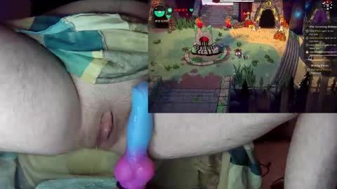 Snapshot of knottedkit chatting on 01/10/25, 06:31 knottedkit online show from 01/10/25, 06:31