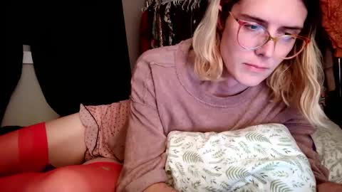 Snapshot of knottybadgirl chatting on 10/21/25, 03:29 knottybadgirl online show from 10/21/25, 03:29