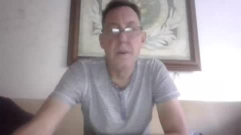 Snapshot of kobolt67 chatting on 10/19/25, 06:58 kobolt67 online show from 10/19/25, 06:58