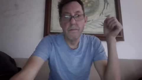 Snapshot of kobolt67 chatting on 12/14/25, 01:05 kobolt67 online show from 12/14/25, 01:05