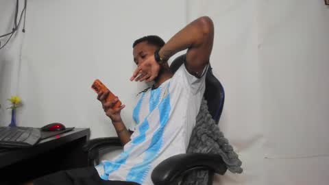 kofi online show from 06/07/26, 10:24