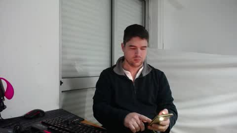 Snapshot of kohaynewbie chatting on 01/15/26, 04:44 Mr. K vback to action online show from 01/15/26, 04:44