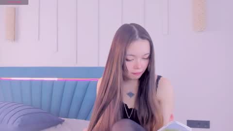 Snapshot of kok0mi_ chatting on 05/25/26, 03:12 Koko online show from 05/25/26, 03:12