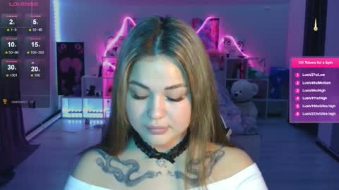 Mia online show from 11/01/25, 10:12