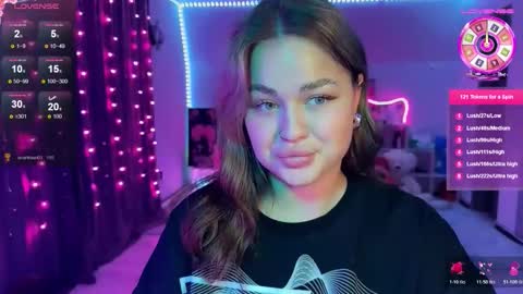 Mia online show from 11/26/25, 06:31