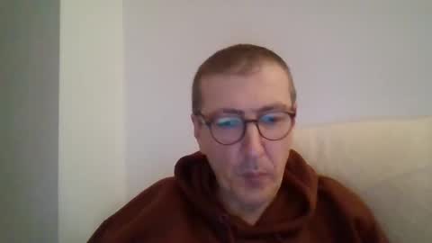 Snapshot of kolesie7 chatting on 12/02/24, 06:10 JUAN CARLOS online show from 12/02/24, 06:10