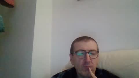 Snapshot of kolesie7 chatting on 12/02/24, 10:01 JUAN CARLOS online show from 12/02/24, 10:01