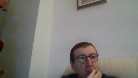 Snapshot of kolesie7 chatting on 12/26/24, 06:43 JUAN CARLOS online show from 12/26/24, 06:43