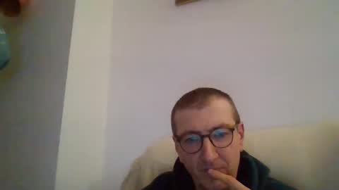 Snapshot of kolesie7 chatting on 02/07/25, 06:56 JUAN CARLOS online show from 02/07/25, 06:56