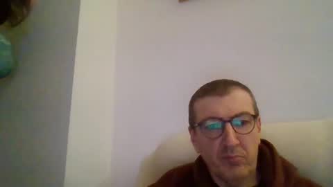 Snapshot of kolesie7 chatting on 02/21/25, 07:10 JUAN CARLOS online show from 02/21/25, 07:10