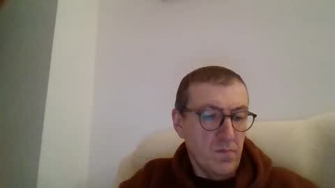 Snapshot of kolesie7 chatting on 02/22/25, 06:19 JUAN CARLOS online show from 02/22/25, 06:19