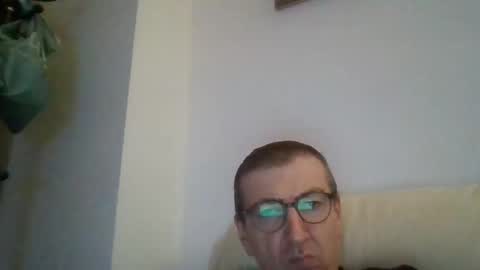 Snapshot of kolesie7 chatting on 09/17/25, 09:27 JUAN CARLOS online show from 09/17/25, 09:27