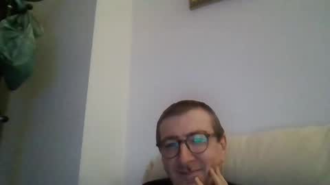 Snapshot of kolesie7 chatting on 09/24/25, 06:22 JUAN CARLOS online show from 09/24/25, 06:22
